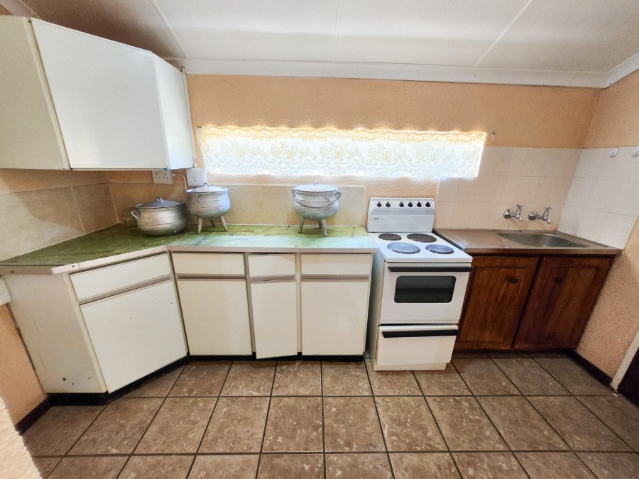 4 Bedroom Property for Sale in Wilkoppies North West